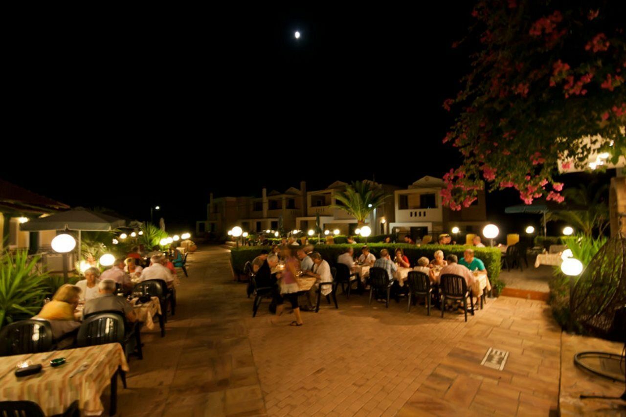 Sun Village Hotel Apartments Megás Limniónas Exterior foto