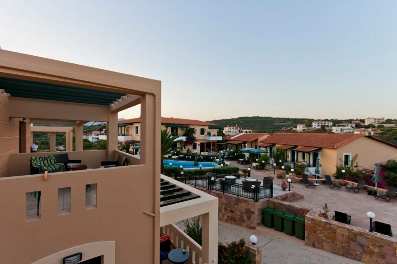 Sun Village Hotel Apartments Megás Limniónas Exterior foto