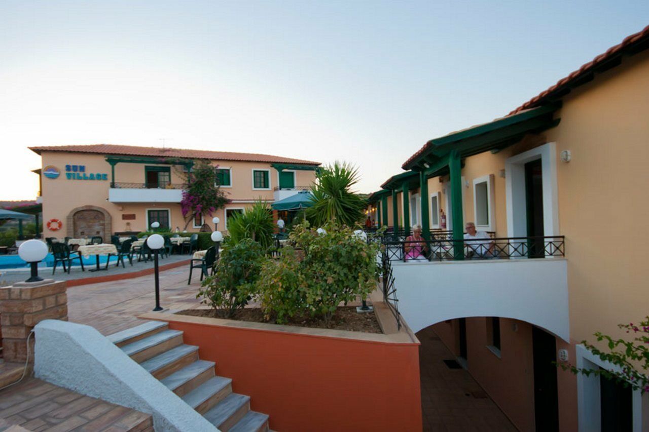 Sun Village Hotel Apartments Megás Limniónas Exterior foto
